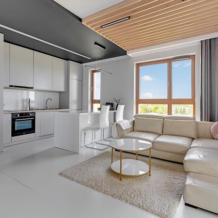Zajezdnia Wrzeszcz Seaside & Parking By Downtown Apartments غدانسك الغرفة الصورة