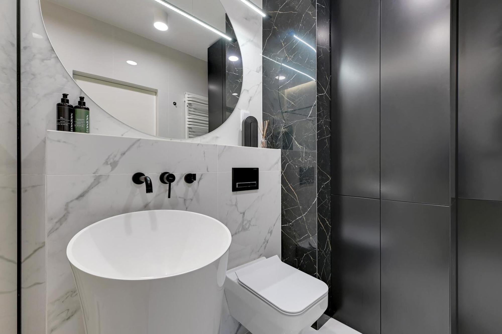 Zajezdnia Wrzeszcz Seaside & Parking By Downtown Apartments غدانسك الغرفة الصورة